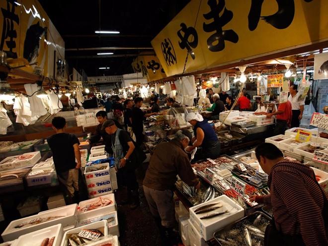 cho ca Tsukiji 2