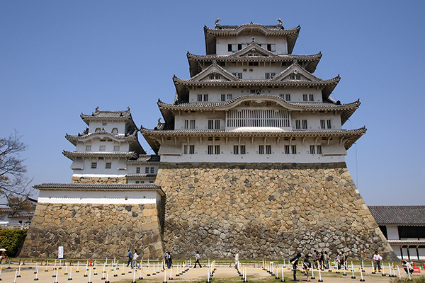 lau dai himeji 3
