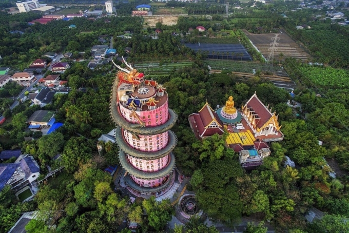 Đền Wat Samphran