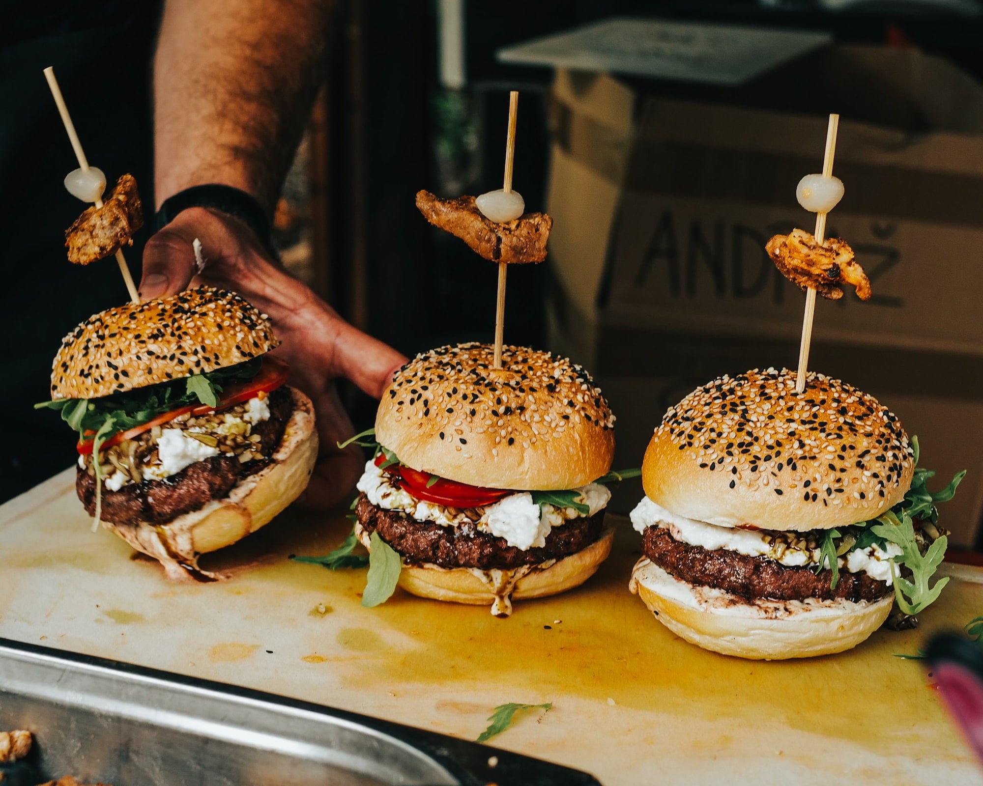 Ăn Hambuger ở Bergs Gourmet Burger