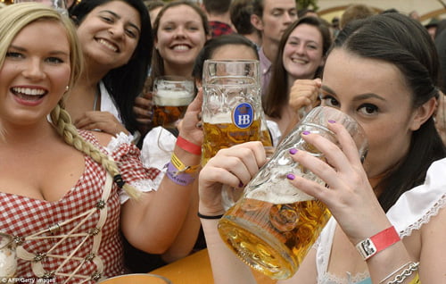 Bia chính là một trong những biểu tượng đặc trưng của người Đức