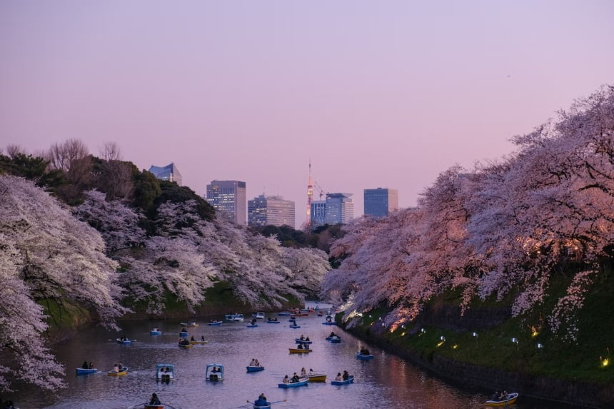 Là thành phố đông đúc bậc nhất thế giới nhưng du khách vẫn có thể tìm thấy không khí trong lành tại Tokyo.