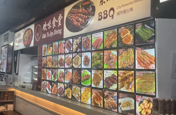 Nhà hàng Ode to Joy Dining phục vụ các món nhộng nướng, xào ở Singapore
