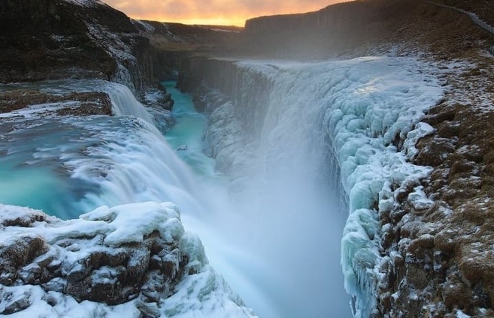 Thác Gullfoss mang vẻ đẹp hùng tráng ở Iceland