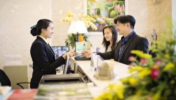 Tiếng Hàn cơ bản giao tiếp ở khách sạn khi du lịch Hàn Quốc