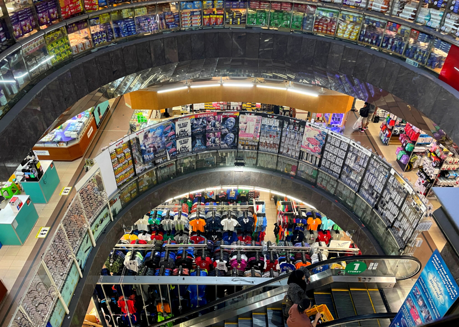Trung tâm mua sắm Mustafa Center ở Singapore.