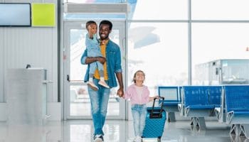 Kinh nghiệm chuẩn bị đồ du lịch cho bé, ba mẹ nên lưu ngay
