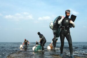 Khám phá nghề lặn biển của các hải nữ đảo Jeju