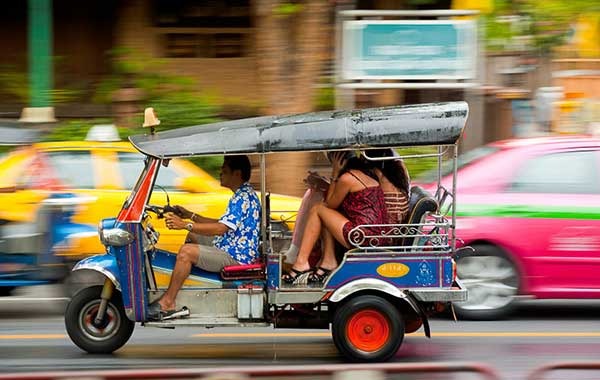 Xe tuk tuk - Phương tiện phổ biến ở Thái Lan