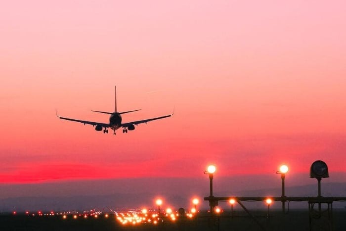Các chuyến bay sáng sớm có tỷ lệ delay thấp hơn 