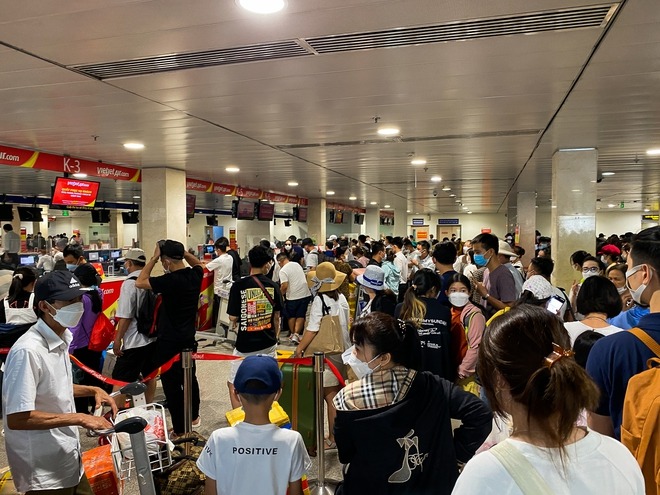Sân bay quá tải là nguyên nhân của việc bị delay chuyến bay