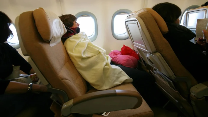 Tính năng ngả ghế trên máy bay là chủ đề gây tranh cãi nhiều năm.