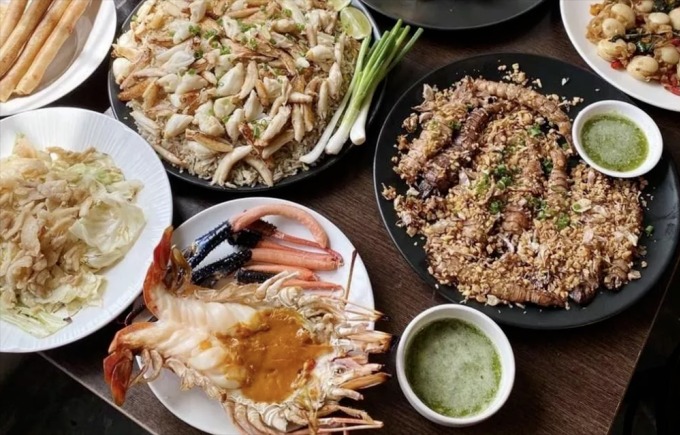 Các món hải sản ở quán Here Hai. 